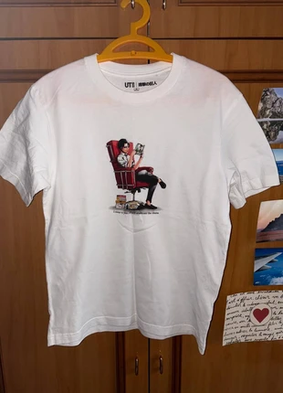 T-shirt Uniqlo x Attack on Titan – Unisex- 100% cotone, bianca, mai usata, marca: Uniqlo, estado: Nuevo sin etiquetas, tamaño: XS, 6,00 €, 7,00 € Protección al comprador incluida
