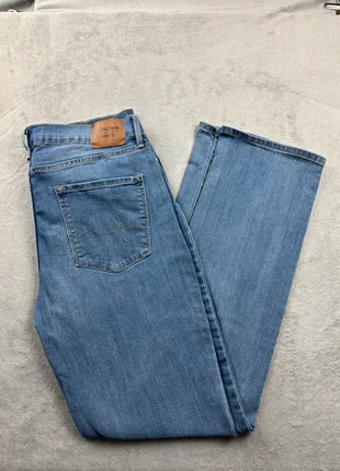 Jean levi’s w31 l32 FR40 coupe droite high-rise straight femme bleu vintage j49, marke: Levi's, zustand: Sehr gut, größe: L / 40 / 12, 12,99 €, 14,34 € inklusive Vinted-Käuferschutz