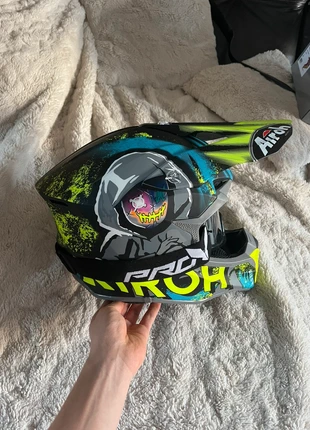 Casque de moto airoh, marke: Airoh, zustand: Neu, mit Etikett, 80,00 €, 84,70 € inklusive Vinted-Käuferschutz