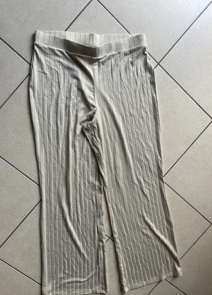 Pantalon, merk: H&M, staat: Heel goed, maat: L / 40 / 12, € 7,00, € 8,05 inclusief Kopersbescherming