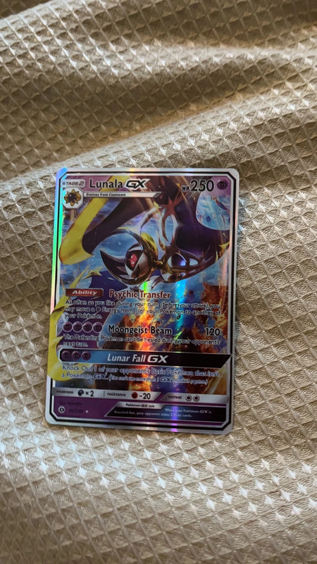 Pokemon Lunala GX