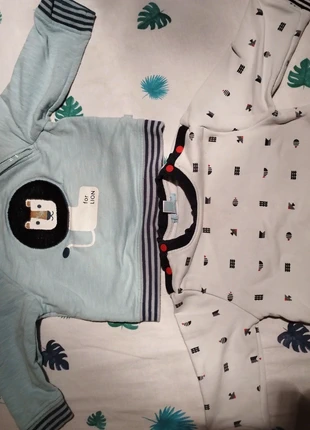 Pulls, marque: Obaïbi, état: Très bon état, taille: 12-18 mois / 80 cm, 2,00 €, 2,80 € Protection acheteurs incluse