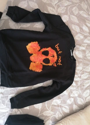 Felpa but not, marque: BUT, état: Satisfaisant, taille: XS, 3,00 €, 3,85 € Protection acheteurs incluse