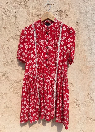Robe The Kooples en soie – Taille XXS, broderie & boutons vintage, motif fleuri 🌹, merk: The Kooples, staat: Heel goed, maat: XXS / 32 / 4, € 29,00, € 31,15 inclusief Kopersbescherming