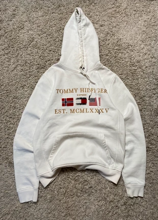 Hoodies Sweat a capuche Tommy Hilfiger Homme taille S logo brodé, brand: Tommy Hilfiger, condition: Very good, size: S, €24.99, €26.94 includes Buyer Protection