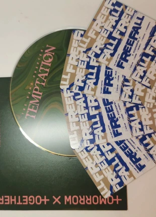 TXT cd + 5 mystery pc's, merk: TXT, staat: Heel goed, € 4,50, € 5,43 inclusief Kopersbescherming