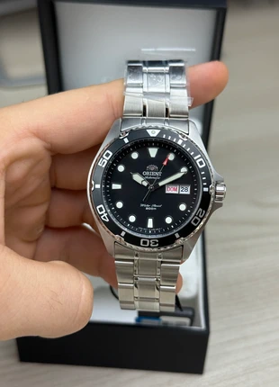 Orologio Orient automatico daydate nero in acciaio Mako 2 stile sub nuovo uomo 41,5mm, marque: ORIENT, état: Neuf avec étiquette, taille: 39–42 mm, 279,00 €, 293,65 € Protection acheteurs incluse