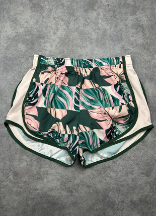 Short Nike | Taille XS | Couleur Vert, Rose, marque: Nike, état: Très bon état, taille: XS / 34 / 6, 8,00 €, 9,10 € Protection acheteurs (Pro) incluse