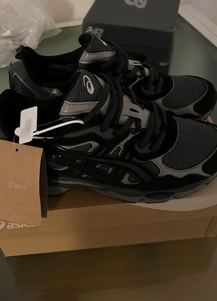 Asics gel nyc noir, marque: Asics, état: Neuf sans étiquette, taille: 42, 100,00 €, 105,70 € Protection acheteurs incluse