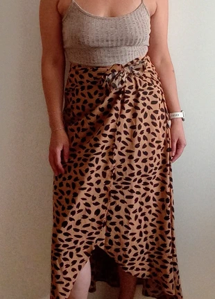 Falda tipo pareo, merk: Shein, staat: Nieuw zonder prijskaartje, maat: XXL / 44 / 16, € 6,00, € 7,00 inclusief Kopersbescherming