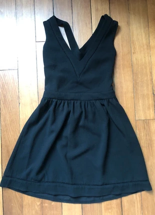 Robe noire Oppulence taille S , merk: Opullence, staat: Heel goed, maat: S / 36 / 8, € 14,00, € 15,40 inclusief Kopersbescherming