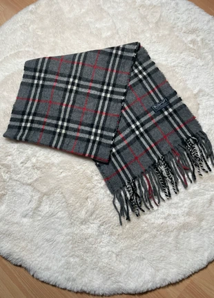 Écharpe burberry authentique, merk: Burberry, staat: Nieuw zonder prijskaartje, € 29,99, € 32,19 inclusief Kopersbescherming