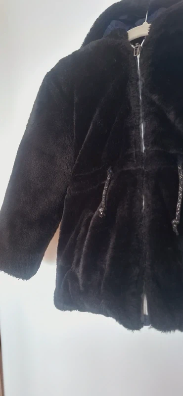 Manteau moumoute noir – Marque 3 Pommes – Taille 3/4 ans - photo numéro 4