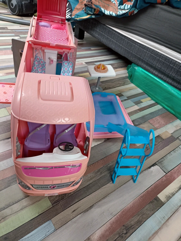 Camping car barbie 4