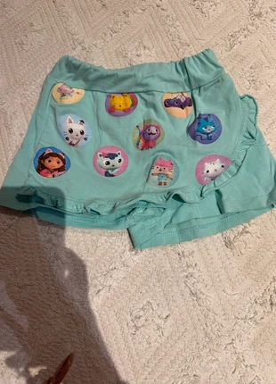 Jupe short, marque: Gabby's Dollhouse, état: Très bon état, taille: 6 ans / 116 cm, 6,00 €, 7,00 € Protection acheteurs incluse