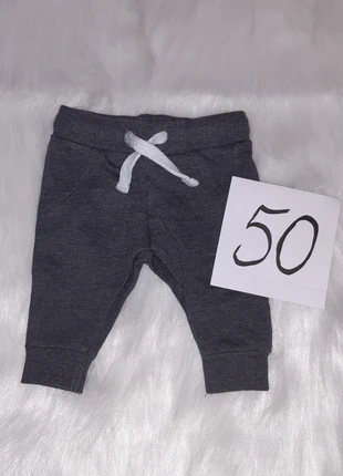 Broekje, marque: Zeeman, état: Très bon état, taille: Jusqu'à 1 mois / 50 cm, 1,20 €, 1,96 € Protection acheteurs incluse