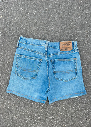 Short levi’s signature gold court bleu vintage - Taille S(28x30), brand: Levi's, condizioni: Ottime, taglia: S / IT 40 / EU 36, €15.00, €16.45 include la Protezione acquisti Pro