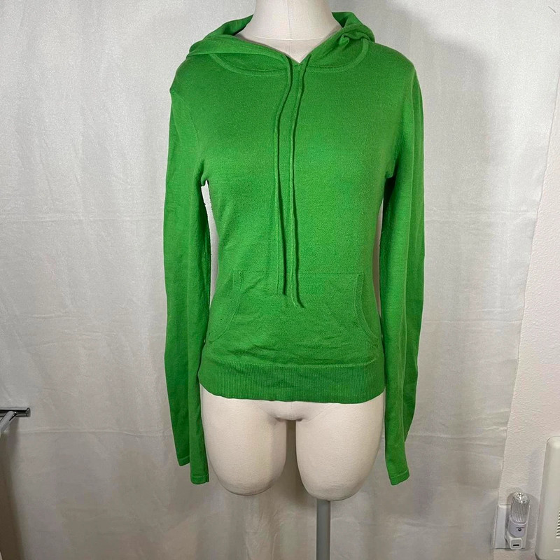 Pout Victoria Secrete Sweater Green 2