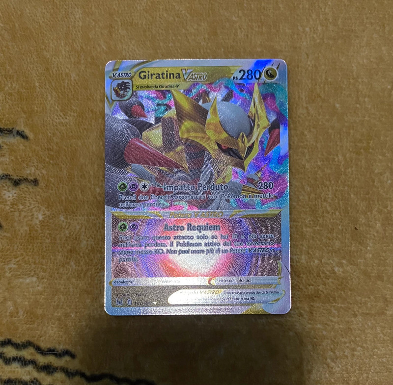 CARTA POKEMON GIRATINA V ASTRO 131/196 Italiano - Origine Perduta