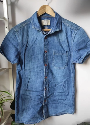 Camisa vaquera bershka con bordado, marque: Bershka, état: Très bon état, taille: S, 5,00 €, 5,95 € Protection acheteurs incluse
