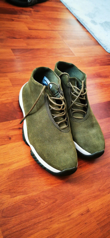 Olive green 2025 suede jordans