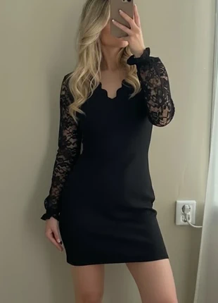 Robe noire élégante avec manches longues en dentelle, marke: Seven Lane London, zustand: Neu, größe: M / 38 / 10, 29,00 €, 31,15 € inklusive Vinted-Käuferschutz