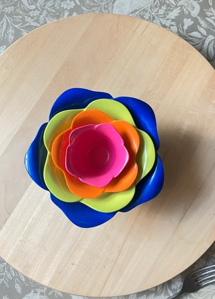 Nest of little bowls like a flower, condition: Very good, €8.00, €9.10 includes Buyer Protection