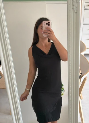 Robe Diesel noire – Midi – Taille S/36, marque: Diesel, état: Très bon état, taille: S / 36 / 8, 10,00 €, 11,20 € Protection acheteurs incluse