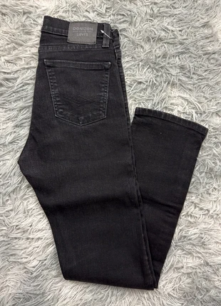 Jean skinny noir enfant children Denizen from Levi’s 12 ans JLM053, marque: Levi's, état: Très bon état, taille: 12 ans / 152 cm, 21,00 €, 22,75 € Protection acheteurs (Pro) incluse