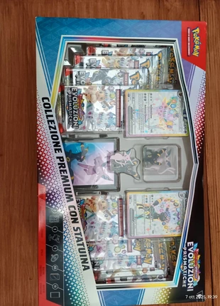 Pokemon Evoluzioni Prismatiche – Collezione Premium con Statuina – Sigillato, marque: Pokémon, état: Neuf avec étiquette, 110,00 €, 116,20 € Protection acheteurs incluse