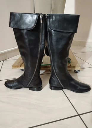 Bellissimi stivali da donna in pelle Bruno Premi 35, brand: Bruno Premi, condizioni: Nuovo senza cartellino, taglia: 35, €30.00, €32.20 include la Protezione acquisti