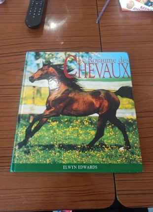 Livre Le royaume des chevaux, estado: Muito bom, €1.90, €2.70 inclui Proteção do Comprador