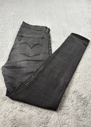 Jean levi’s 710 super skinny noir / taille 38, marke: Levi's, zustand: Gut, größe: M / 38 / 10, 16,00 €, 17,50 € inklusive Vinted-Käuferschutz