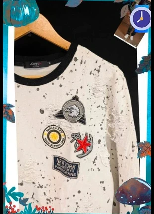 Sweat gris destroy patchs brodés style urbain John H, marca: John H, estado: Muy bueno, tamaño: M, 15,00 €, 16,45 € Protección al comprador incluida