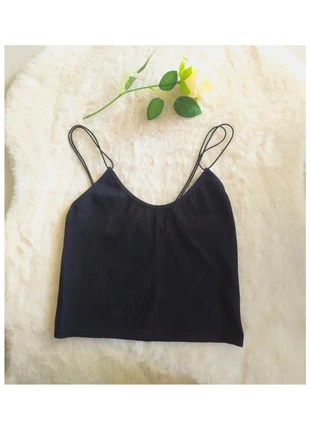 Haut crop top côtelé à bretelles spaghetti Zara taille XS-S, brand: Zara, condition: Very good, size: XS / 34 / 6, €4.50, €5.43 includes Buyer Protection