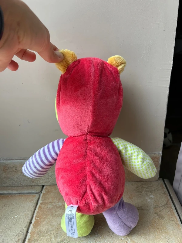 Peluche Winnie l’ourson, neuve - photo numéro 3