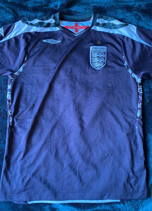 Maillot de foot umbro Angleterre 2007-09 // Taille L, marque: Umbro, état: Très bon état, taille: L, 45,00 €, 47,95 € Protection acheteurs incluse