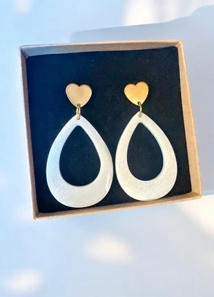 Boucles d’oreilles blanc nacré et or, marque: c-a-lylie, état: Neuf sans étiquette, 12,90 €, 14,25 € Protection acheteurs (Pro) incluse