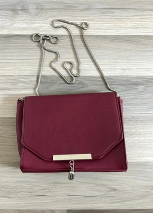 Sac bandoulière bordeaux à chaine PIMKIE, marca: Pimkie, estado: Nuevo sin etiquetas, 10,00 €, 11,20 € Protección al comprador incluida