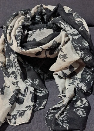 Vintage Atmosphere Rectangular Long Scarf – Cream with Black Floral Pattern, brand: Atmosphere, condition: New without tags, €2.00, €2.80 includes Buyer Protection