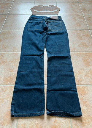 Jean évasé flared y2k Levi's marine 535 04 button-fly made in Malta vintage, marque: Levi's, état: Très bon état, taille: S / 36 / 8, 19,00 €, 20,65 € Protection acheteurs (Pro) incluse