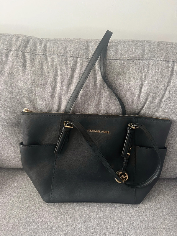 Michael kors jet set medium top zip tote 2025 black saffiano