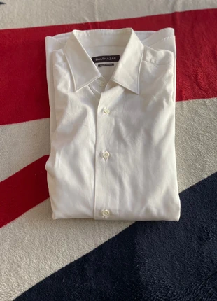 Chemise blanche coupe cintrée balthazar taille 38, marque: Balthazar, état: Bon état, taille: 38 cm, 10,00 €, 11,20 € Protection acheteurs incluse