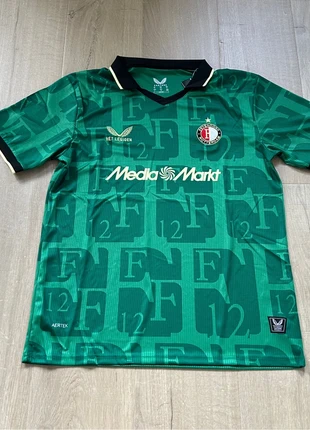Feyenoord shirt, staat: Nieuw zonder prijskaartje, maat: XL, € 29,99, € 32,19 inclusief Kopersbescherming