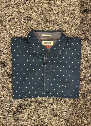 Chemise Tommy Hilfiger bleu - Taille S, marque: Tommy Hilfiger, état: Neuf sans étiquette, taille: S, 15,00 €, 16,45 € Protection acheteurs incluse