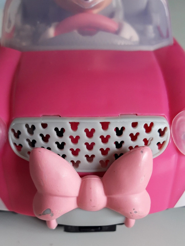 Minnie - Véhicule avec figurine et accessoire - Voiture rose pour