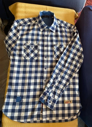 Camicia uomo/ragazzo invernale Cafedelmar, merk: Cotone, staat: Heel goed, maat: M, € 8,00, € 9,10 inclusief Kopersbescherming