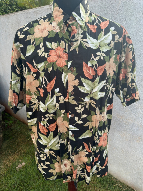 PreOwned Tori Richard Multicolored Hawaiian Print Full Button Men's XL 1