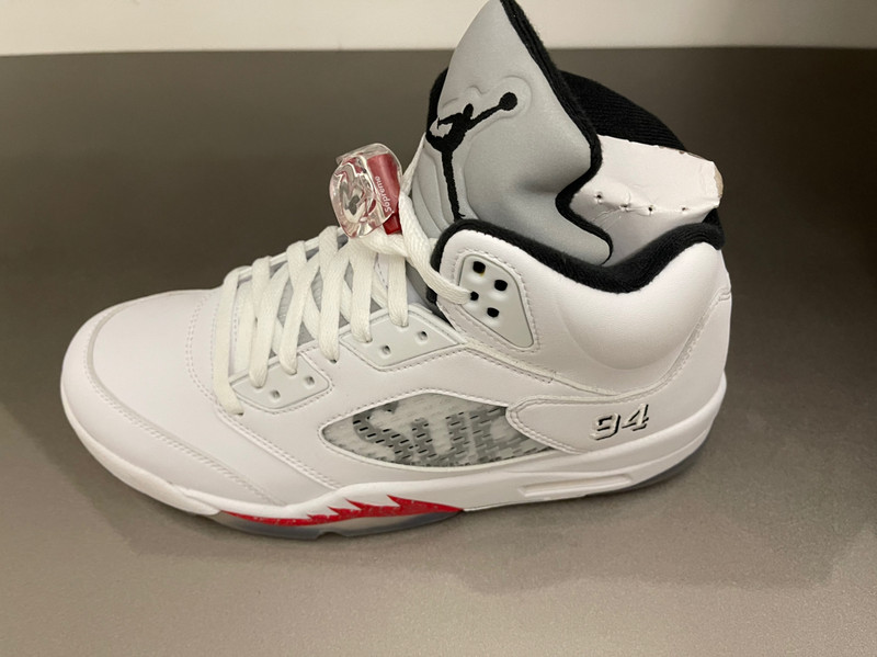 Air jordan 5 supreme white sales