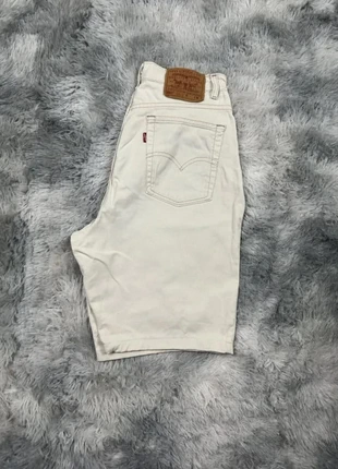 Short en Jean Levi's 550 Relaxed Fit Tapered Leg Blanc W30 SH109, marca: Levi's, estado: Muito bom, tamanho: PT 40 | W30, €17.00, €18.55 inclui Proteção do Comprador Pro